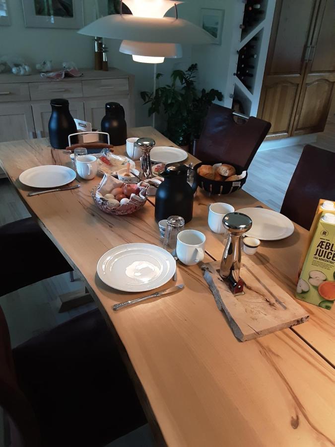 Tjornely Bed and Breakfast Ostervra Buitenkant foto